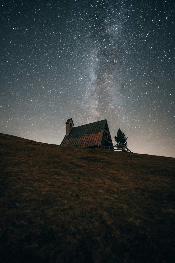 Quels sont les meilleurs spots pour l'observation des étoiles dans le désert de Wadi Rum en Jordanie?
